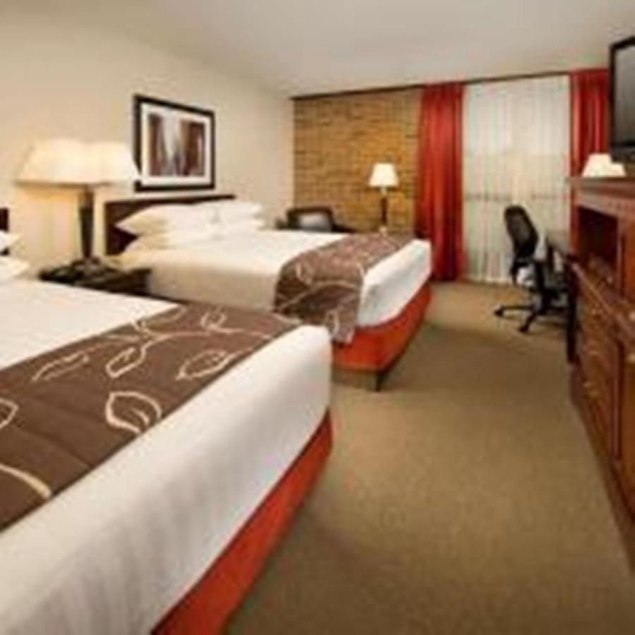 Hotel Lotus Kansas City Merriam Buitenkant foto