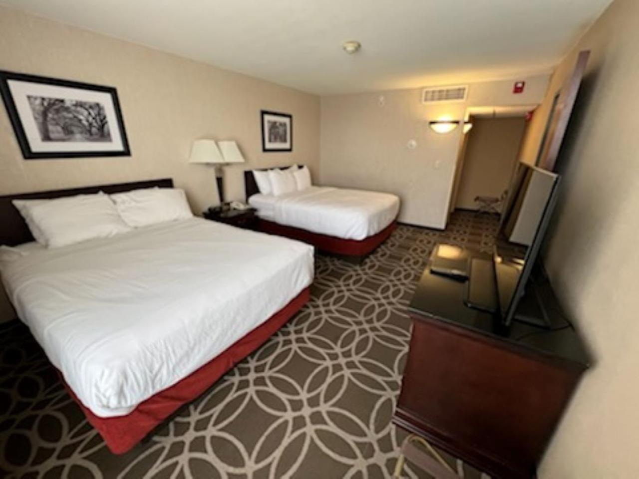 Hotel Lotus Kansas City Merriam Buitenkant foto